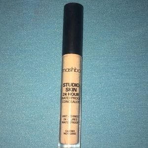 Smashbox waterproof concealer.